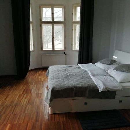 2 Bedrooms Close Vysehrad - Congress Centrum Prague Exterior photo